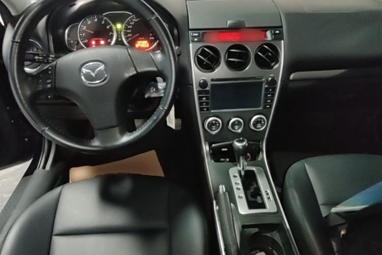 Used Mazda 6 2013 2.0L Automatic Fashion Edition Center Console