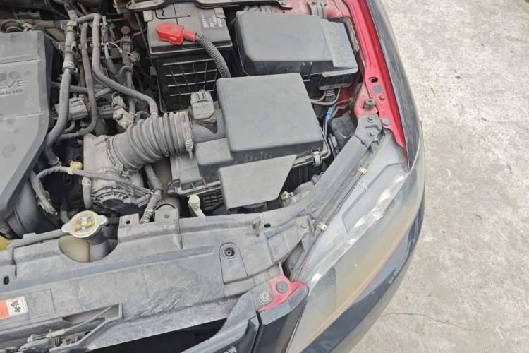 Used Mazda 6 2013 2.0L Automatic Ultra-Luxury Model Engine Bay Left
