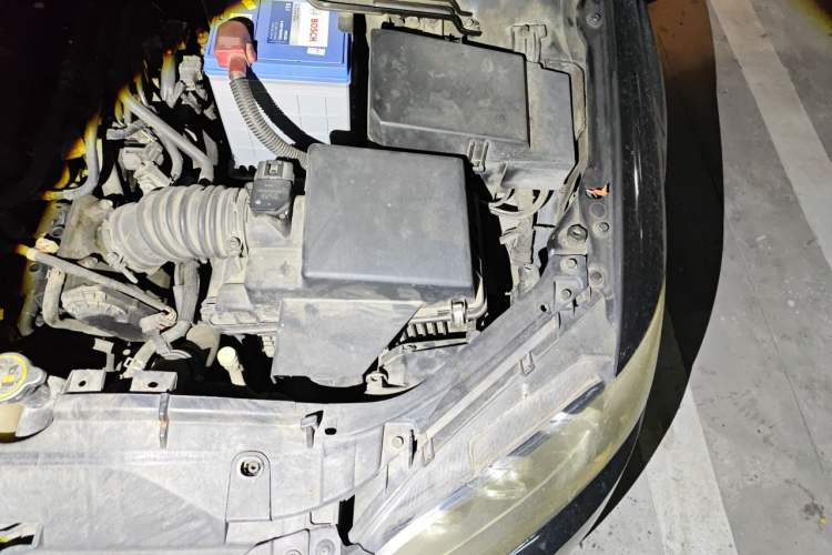 Used Mazda 6 2013 2.0L Automatic Fashion Edition Engine Bay Left