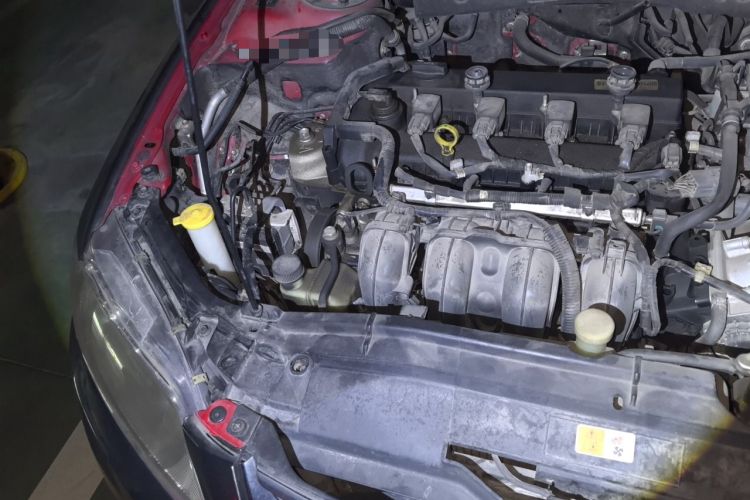 Used Mazda 6 2013 2.0L Automatic Ultra-Luxury Model Engine Bay Right