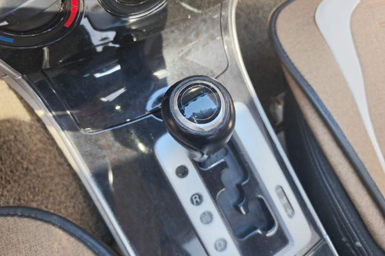 Used Mazda 6 2013 2.0L Automatic Fashion Edition Gear Lever
