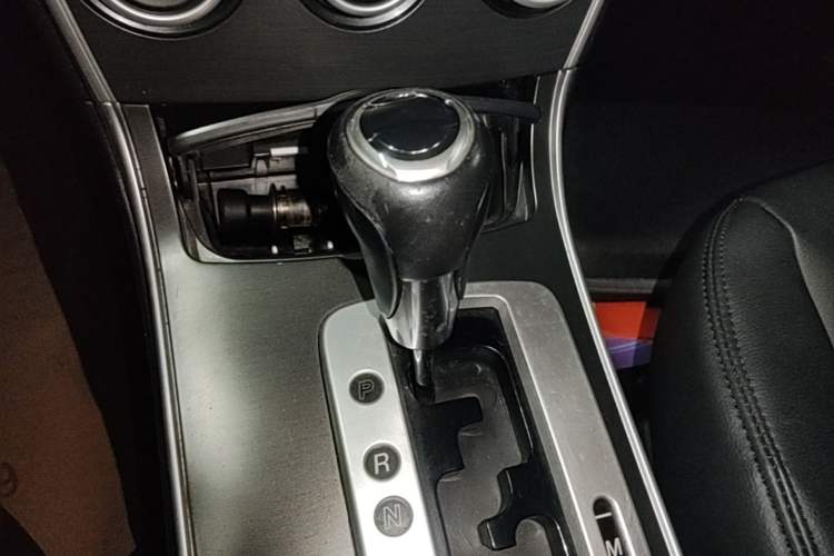 Used Mazda 6 2013 2.0L Automatic Fashion Edition Gear Lever