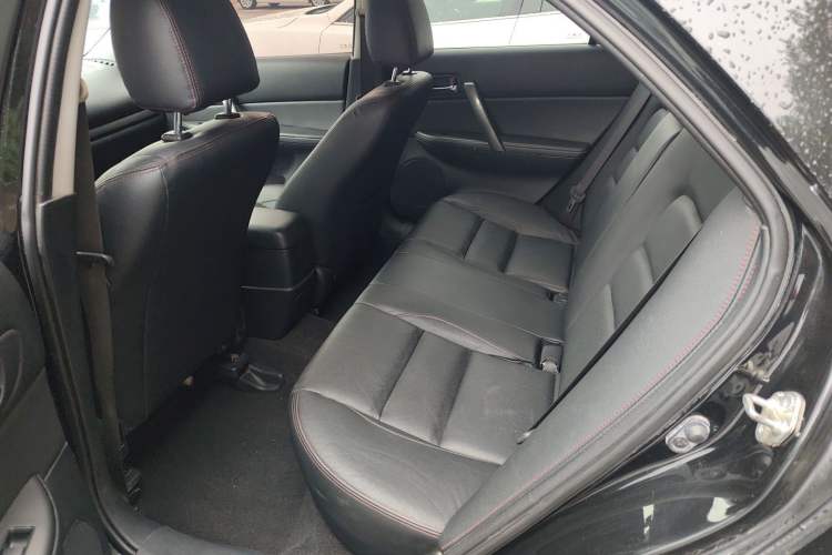 Used Mazda 6 2013 2.0L Automatic Ultra-Luxury Model Interior 4