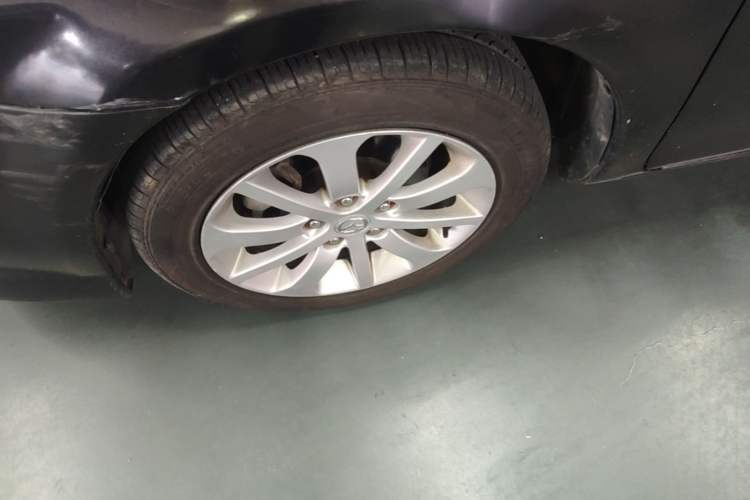 Used Mazda 6 2013 2.0L Automatic Fashion Edition Left Front Wheel Hub
