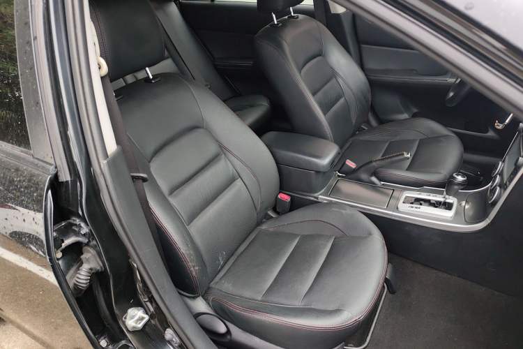 Used Mazda 6 2013 2.0L Automatic Ultra-Luxury Model Right Front Seat