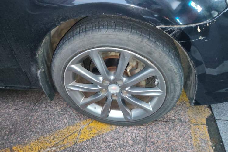 Used Mazda 6 2013 2.0L Automatic Fashion Edition Right Front Wheel Hub