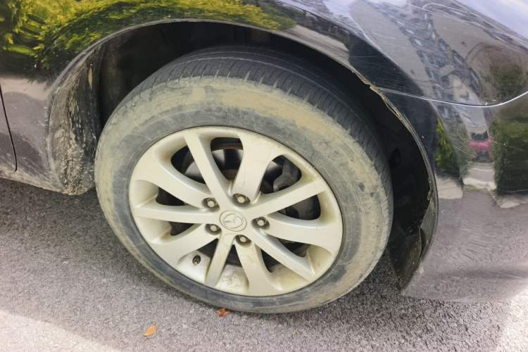 Used Mazda 6 2013 2.0L Automatic Fashion Edition Right Front Wheel Hub