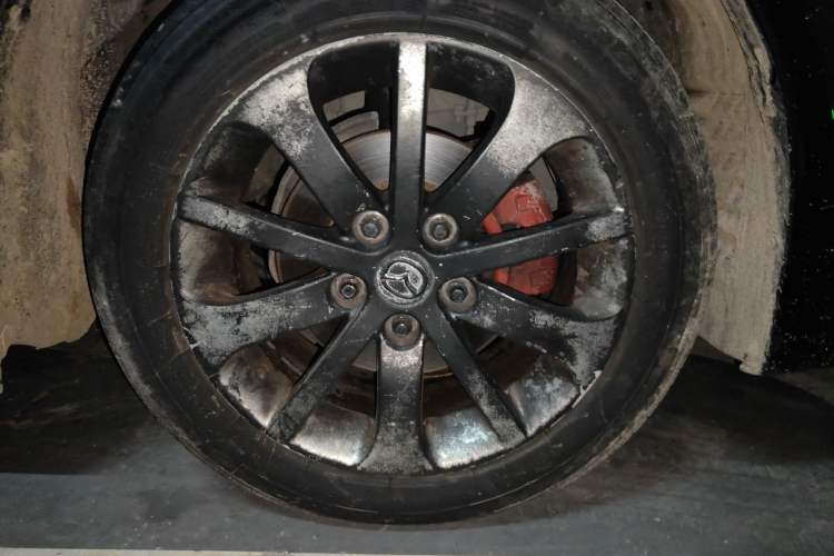 Used Mazda 6 2013 2.0L Automatic Fashion Edition Right Front Wheel Hub