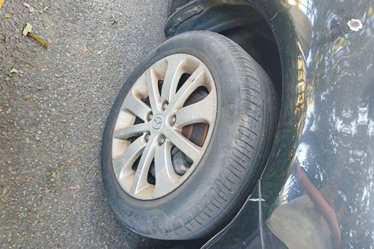 Used Mazda 6 2013 2.0L Automatic Fashion Edition Right Front Wheel Hub