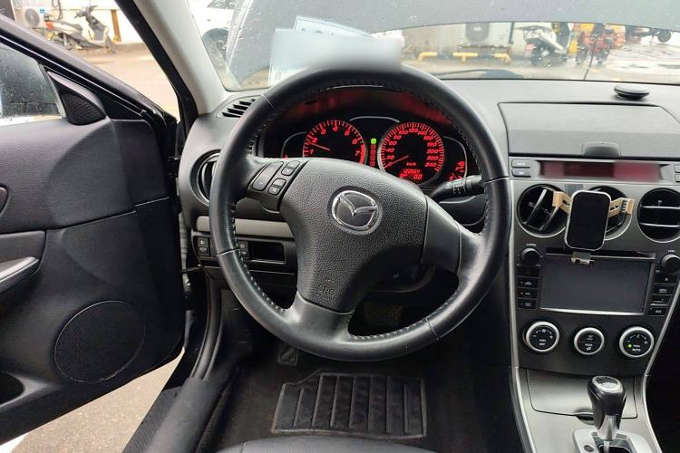 Used Mazda 6 2013 2.0L Automatic Ultra-Luxury Model Steering Wheel