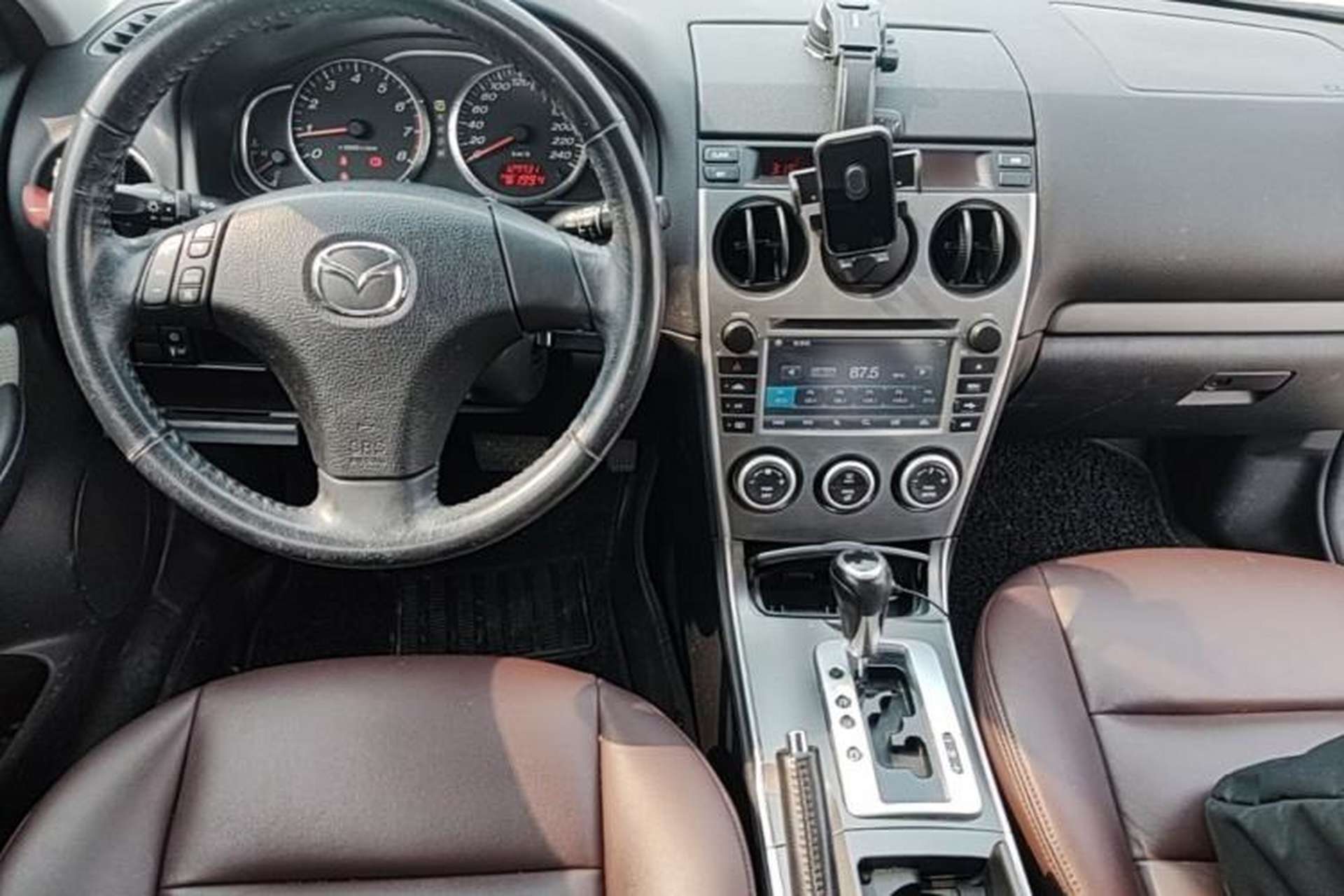 Used Mazda 6 2013 2.0L Automatic Fashion Edition Center Console