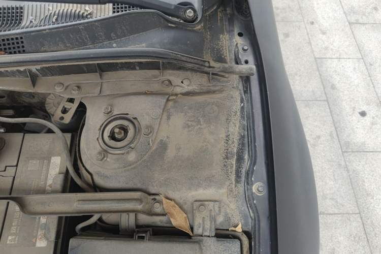Used Mazda 6 2013 2.0L Automatic Fashion Edition Engine Bay Left