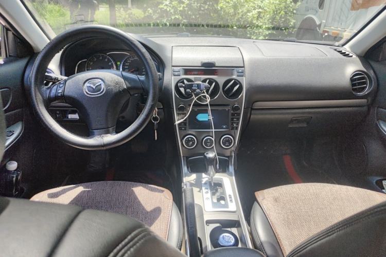 Used Mazda 6 2013 2.0L Automatic Ultra-Luxury Model Center Console