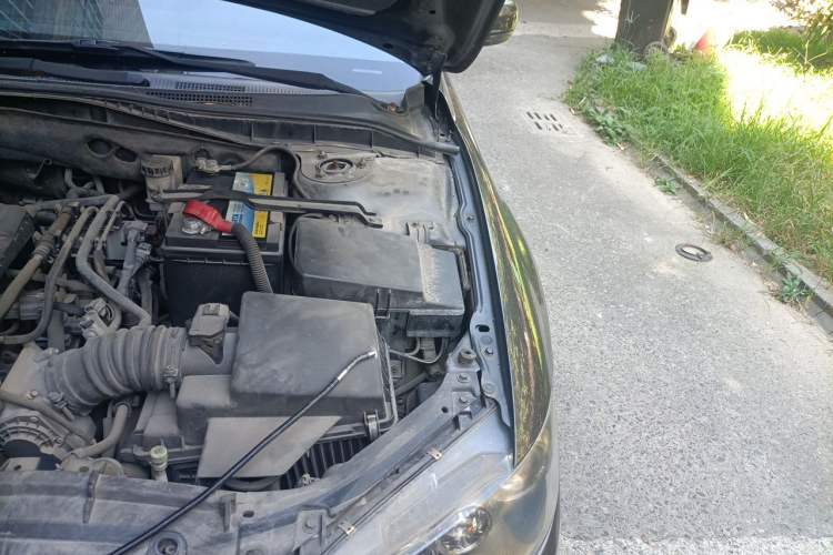 Used Mazda 6 2013 2.0L Automatic Fashion Edition Engine Bay Left
