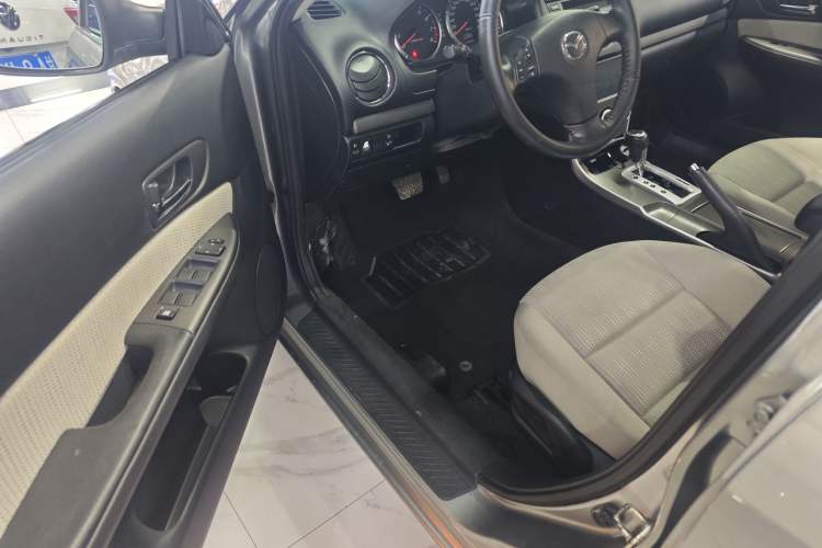 Used Mazda 6 2013 2.0L Automatic Fashion Edition Interior 4
