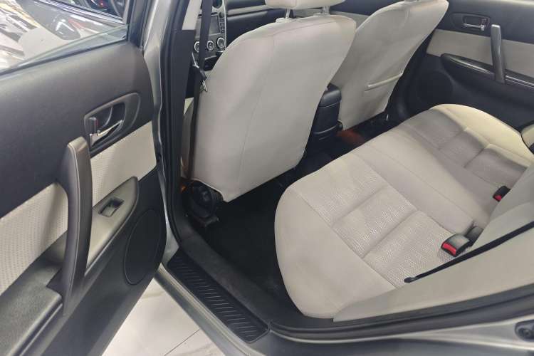Used Mazda 6 2013 2.0L Automatic Fashion Edition Interior 5