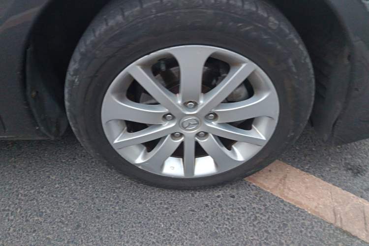 Used Mazda 6 2013 2.0L Automatic Fashion Edition Right Front Wheel Hub