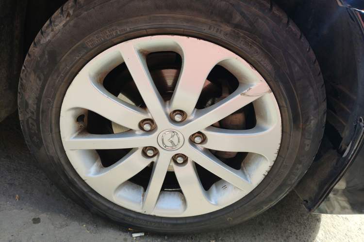 Used Mazda 6 2013 2.0L Automatic Fashion Edition Right Front Wheel Hub