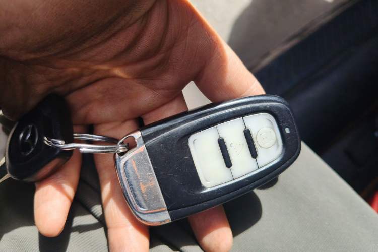 Used Mazda 6 2013 2.0L Automatic Fashion Edition Vehicle Key