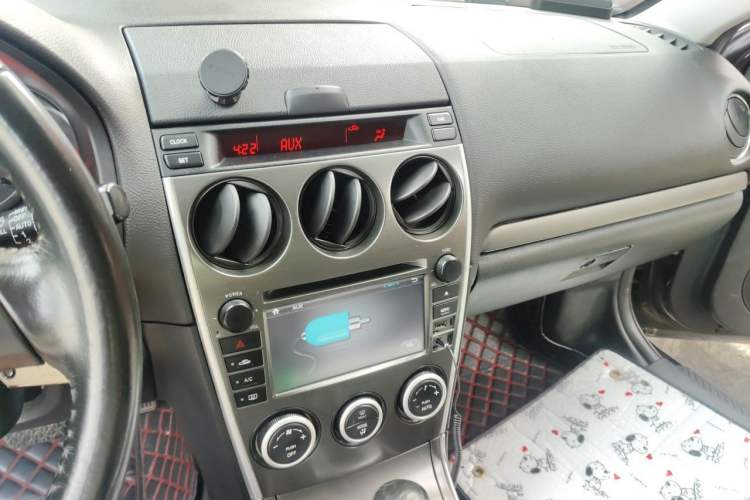 Used Mazda 6 2013 2.0L Automatic Ultra-Luxury Model Audio And AC Panel