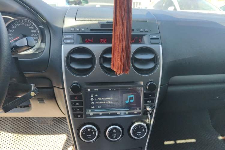 Used Mazda 6 2013 2.0L Automatic Fashion Edition Audio And AC Panel