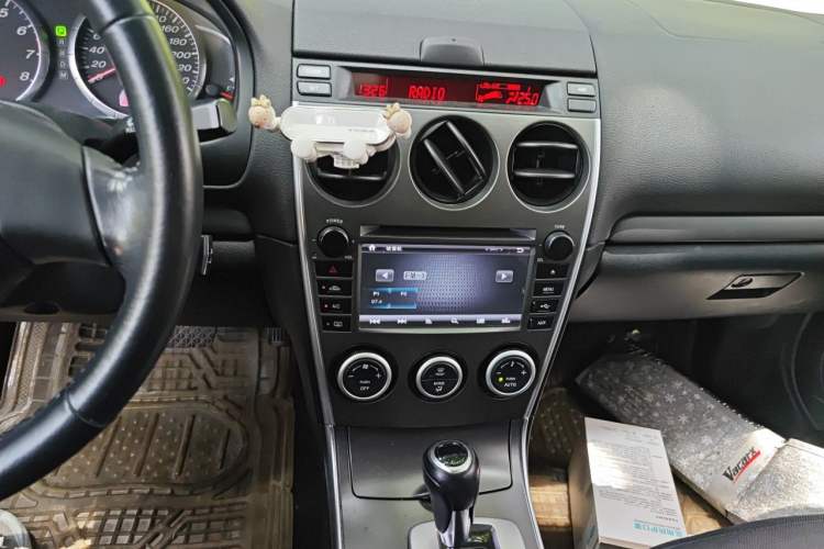 Used Mazda 6 2013 2.0L Automatic Ultra-Luxury Model Audio And AC Panel