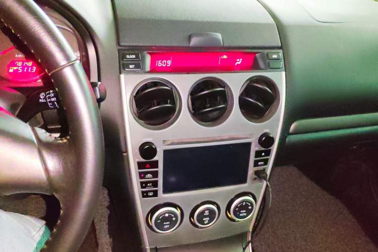 Used Mazda 6 2013 2.0L Automatic Fashion Edition Audio And AC Panel