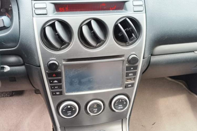 Used Mazda 6 2013 2.0L Automatic Fashion Edition Audio And AC Panel