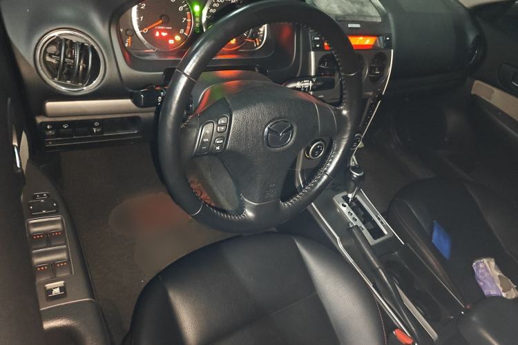 Used Mazda 6 2013 2.0L Automatic Fashion Edition Center Console