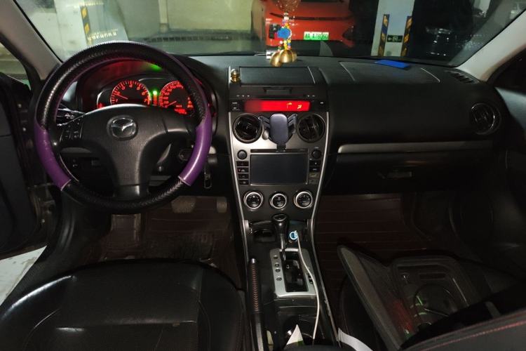 Used Mazda 6 2013 2.0L Automatic Ultra-Luxury Model Center Console