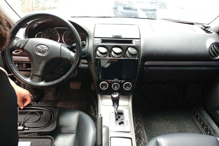 Used Mazda 6 2013 2.0L Automatic Fashion Edition Center Console