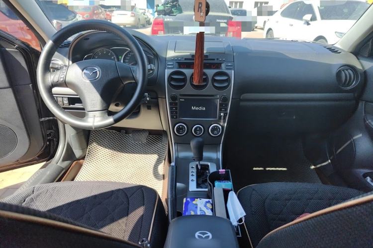 Used Mazda 6 2013 2.0L Automatic Fashion Edition Center Console