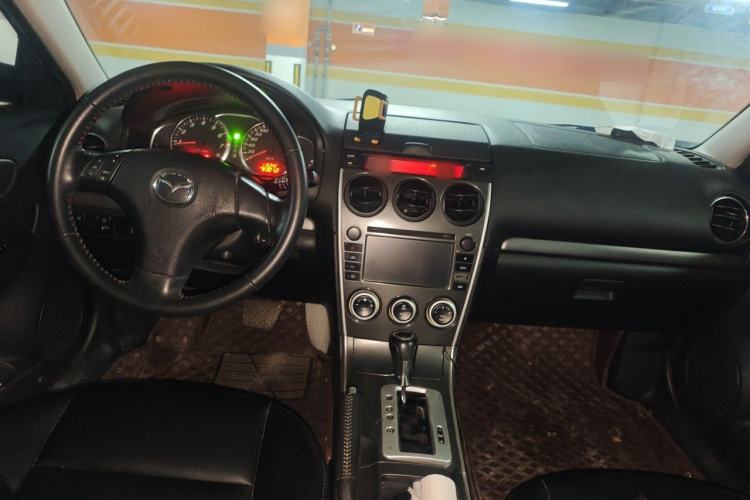 Used Mazda 6 2013 2.0L Automatic Fashion Edition Center Console