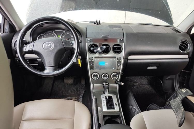 Used Mazda 6 2013 2.0L Automatic Fashion Edition Center Console