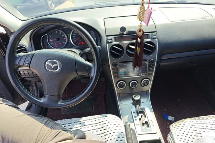 Used Mazda 6 2013 2.0L Automatic Fashion Edition Center Console