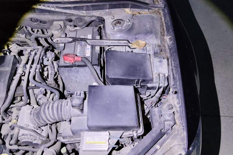 Used Mazda 6 2013 2.0L Automatic Fashion Edition Engine Bay Left