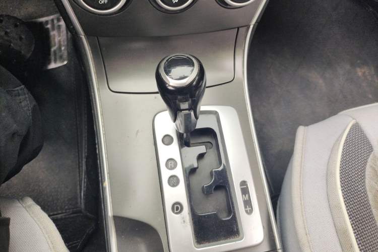Used Mazda 6 2013 2.0L Automatic Fashion Edition Gear Lever