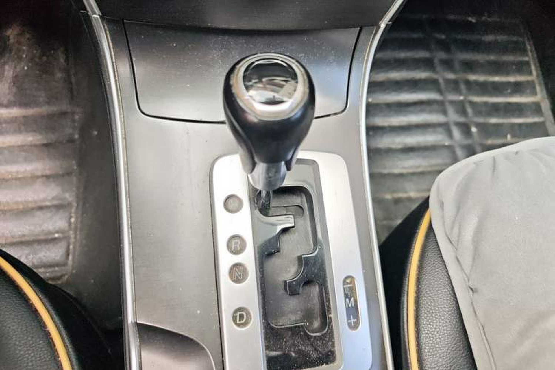 Used Mazda 6 2013 2.0L Automatic Fashion Edition Gear Lever