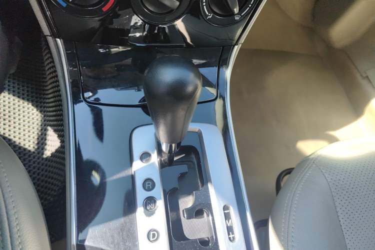 Used Mazda 6 2013 2.0L Automatic Fashion Edition Gear Lever
