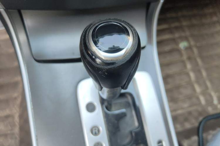 Used Mazda 6 2013 2.0L Automatic Fashion Edition Gear Lever