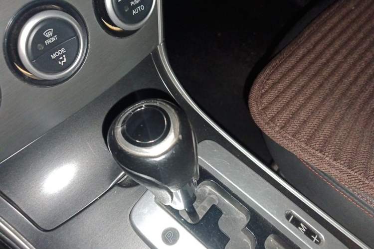 Used Mazda 6 2013 2.0L Automatic Fashion Edition Gear Lever
