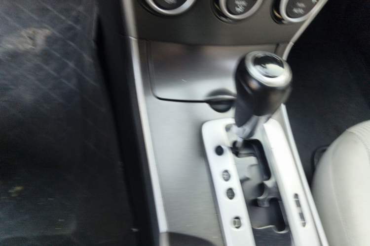 Used Mazda 6 2013 2.0L Automatic Fashion Edition Gear Lever