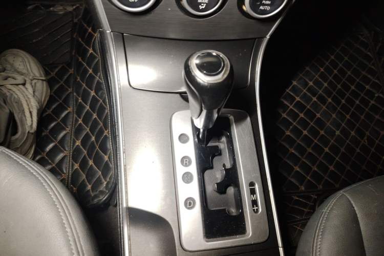 Used Mazda 6 2013 2.0L Automatic Fashion Edition Gear Lever