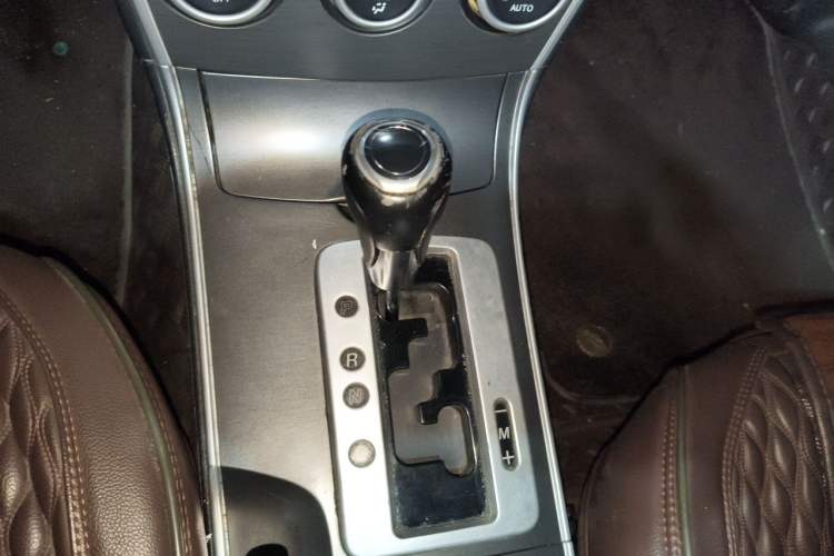 Used Mazda 6 2013 2.0L Automatic Fashion Edition Gear Lever