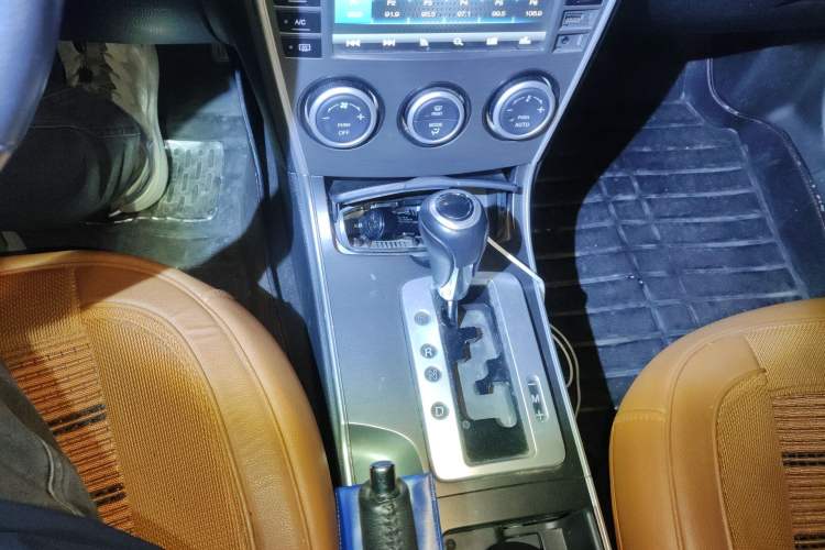 Used Mazda 6 2013 2.0L Automatic Fashion Edition Gear Lever