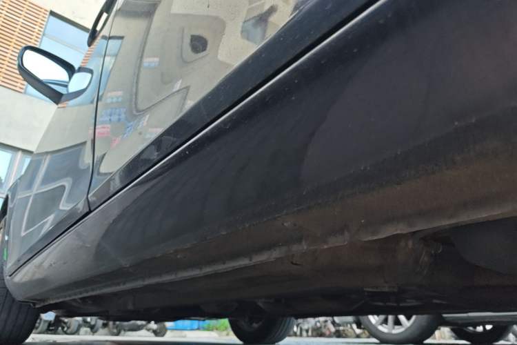 Used Mazda 6 2013 2.0L Automatic Fashion Edition Left Side Sill