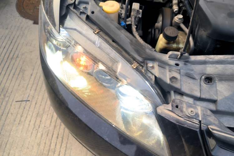 Used Mazda 6 2013 2.0L Automatic Fashion Edition Right Front Headlight