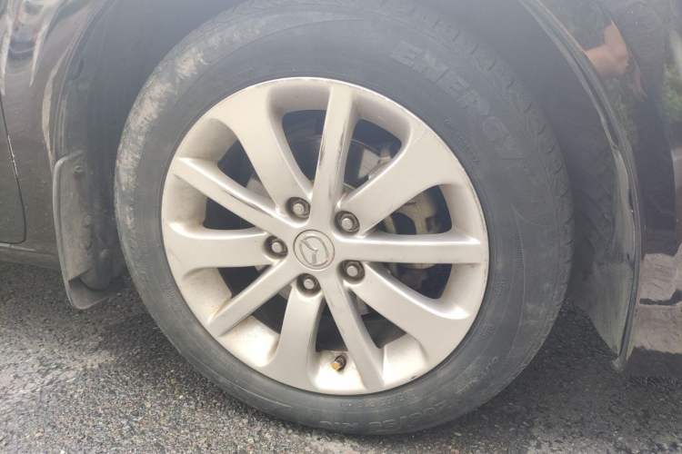 Used Mazda 6 2013 2.0L Automatic Fashion Edition Right Front Wheel Hub