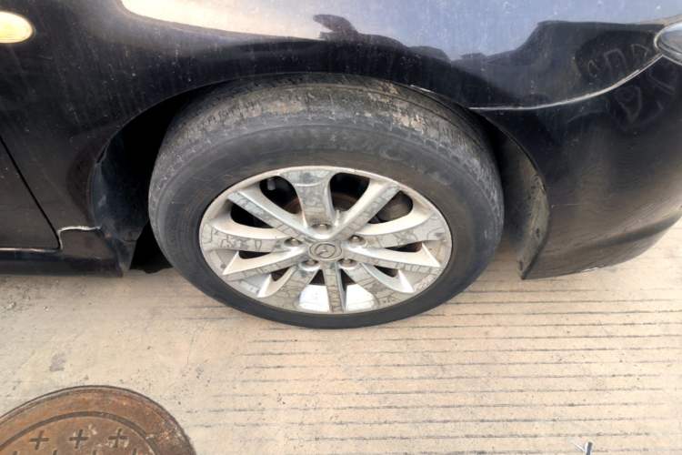 Used Mazda 6 2013 2.0L Automatic Fashion Edition Right Front Wheel Hub