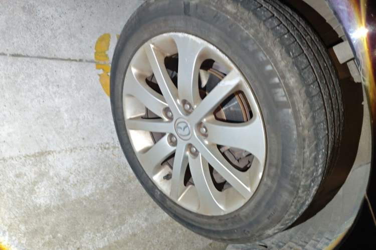 Used Mazda 6 2013 2.0L Automatic Fashion Edition Right Front Wheel Hub